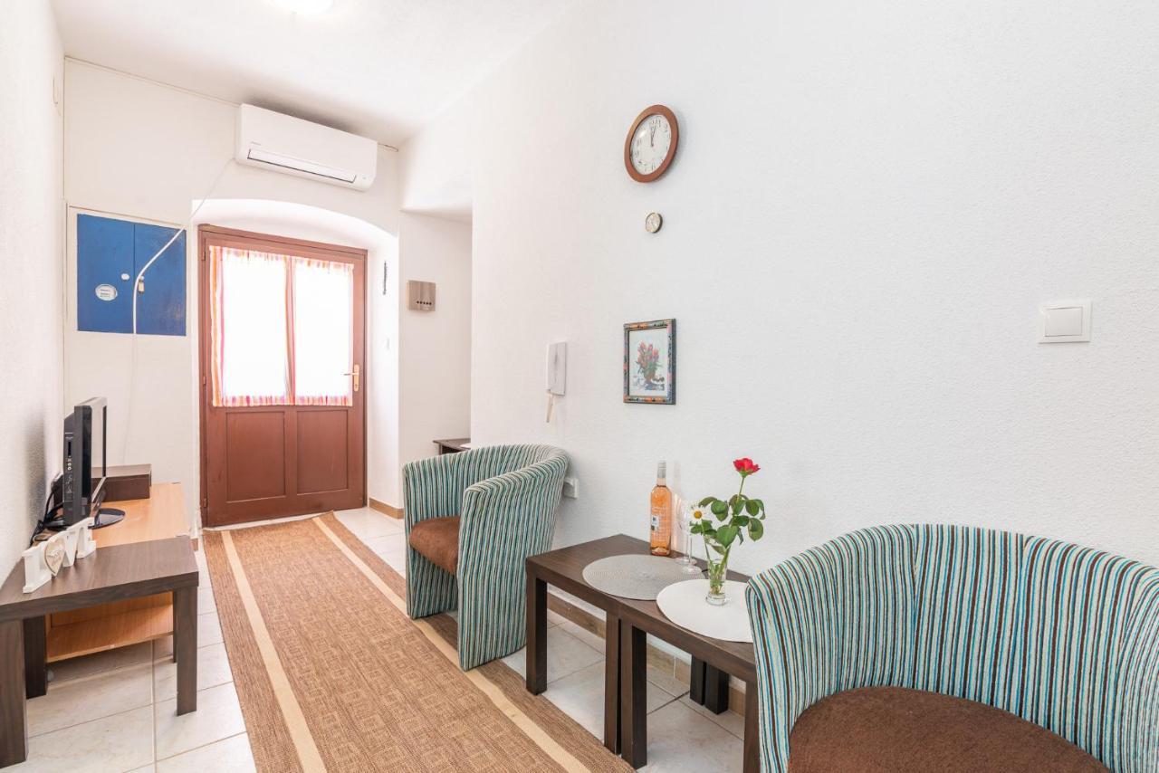Apartman Knezevic Apartment Opric Exterior photo